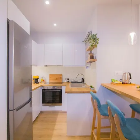 Luxurious Near Ampelokipoi Metro Station