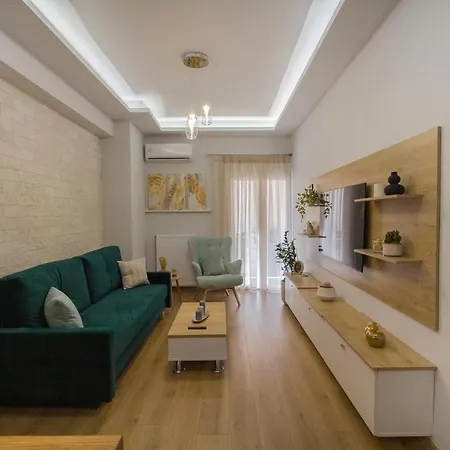 Luxurious Near Ampelokipoi Metro Station Apartment *