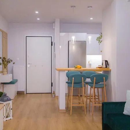 Luxurious Near Ampelokipoi Metro Station